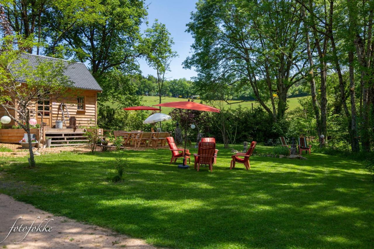 Haute Dône, een vakantiehuis met 2 slaapkamers, rust en natuur Luzy Buitenkant foto